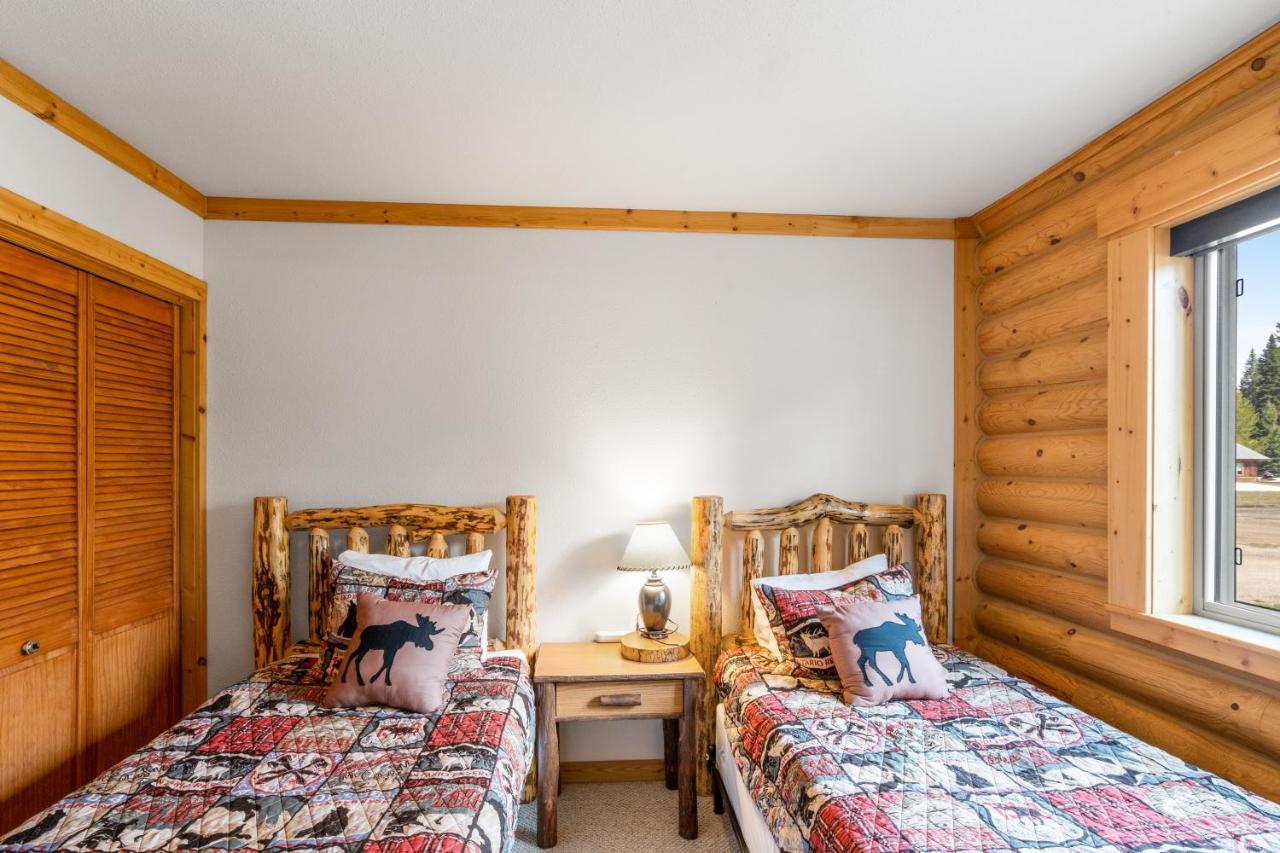Lazy Fox Cabin Вест-Йеллоустоун Екстер'єр фото