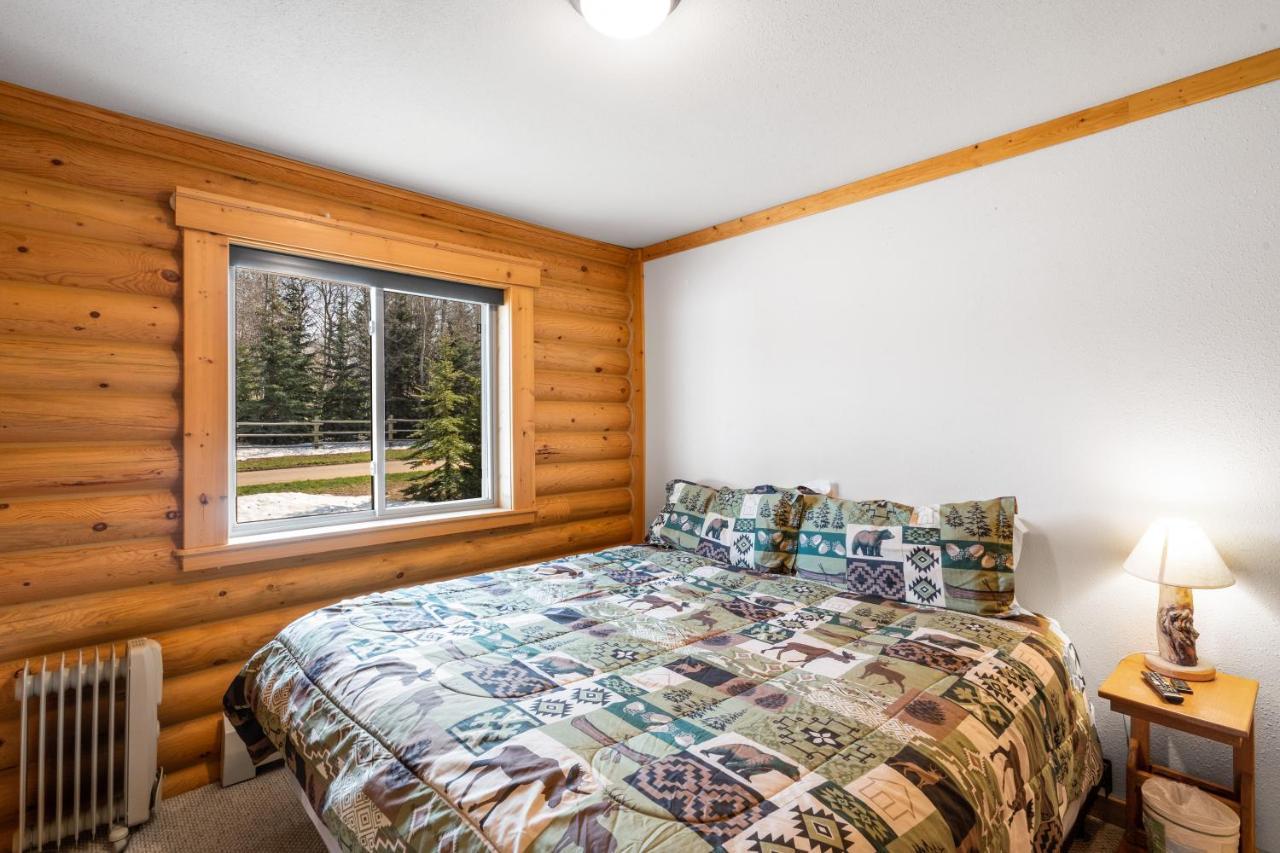 Lazy Fox Cabin Вест-Йеллоустоун Екстер'єр фото